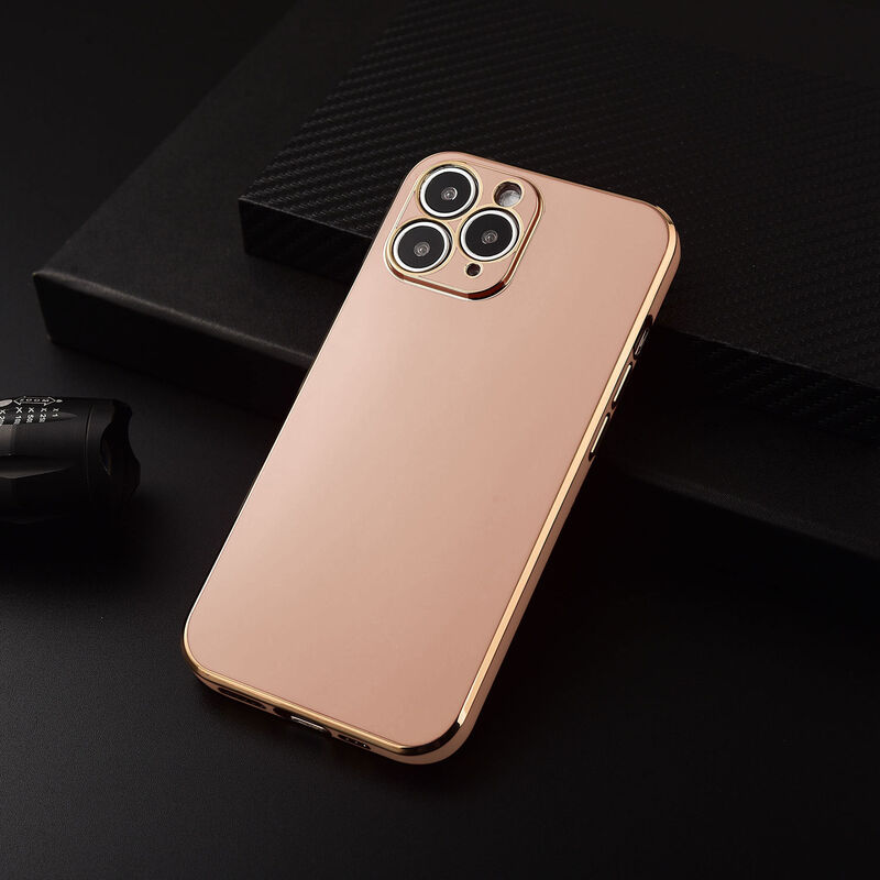 Apple iPhone 11 Pro Max Uyumlu Gold Kenar Zebana Golden Silikon